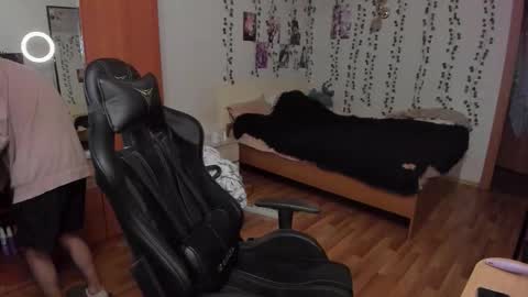 Snapshot of keorinav chatting on 26, 11, 2025 Looking for a moderator I PVT IS OPEN online show from 26, 11, 2025