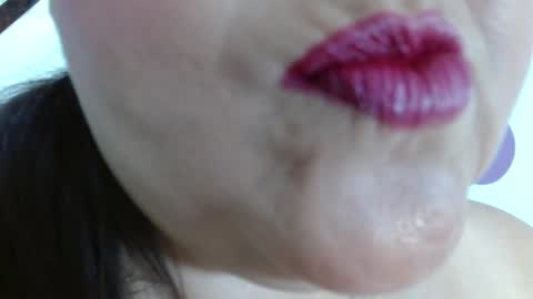 Snapshot of kerly_doll chatting on 25, 6, 2026 K E R L Y online show from 25, 6, 2026