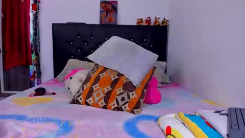 Kerlysmith24 online show from 6, 12, 2024