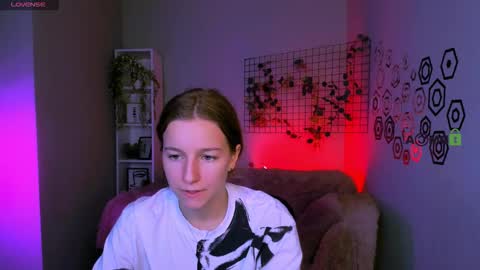 Snapshot of kerry_derry chatting on 14, 10, 2025 kara online show from 14, 10, 2025