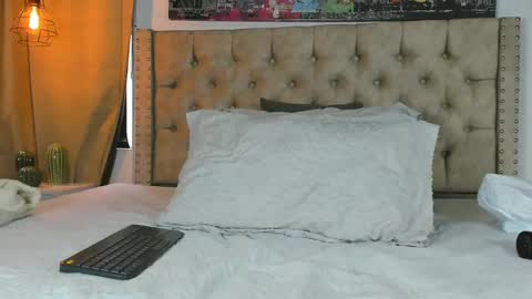 Kery Hillson online show from 12, 2, 2025