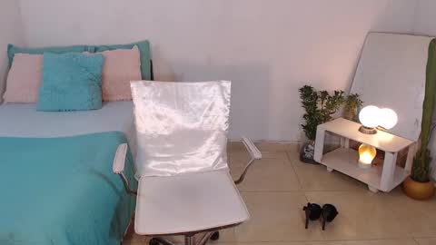 Snapshot of kesha_brooks chatting on 22, 2, 2025 Mia online show from 22, 2, 2025