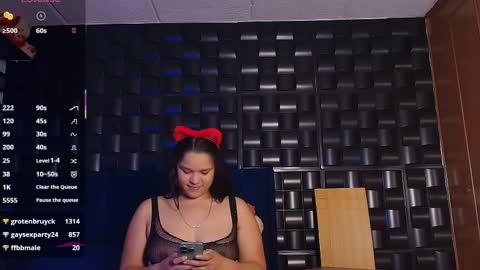 Snapshot of kesha_rosse_ chatting on 10, 11, 2025 KESHA online show from 10, 11, 2025