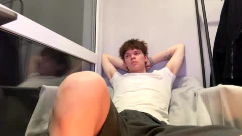 Snapshot of kevin_bucks chatting on 6, 2, 2026 Kevin online show from 6, 2, 2026