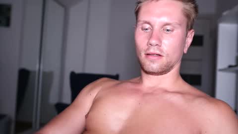 Snapshot of kevin_park chatting on 13, 3, 2026 Kev online show from 13, 3, 2026