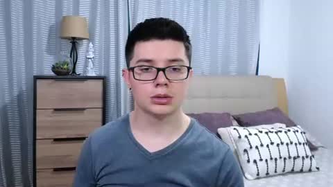 Snapshot of kevinhunts chatting on 19, 6, 2026 Kevin online show from 19, 6, 2026