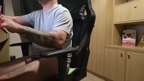 Snapshot of kevinnlovely95 chatting on 16, 2, 2026 Kevinn online show from 16, 2, 2026