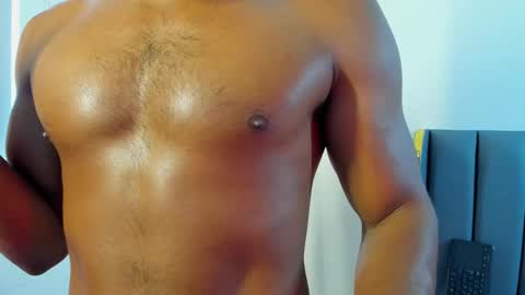 Snapshot of kevinxblack chatting on 28, 11, 2025 sebastian online show from 28, 11, 2025