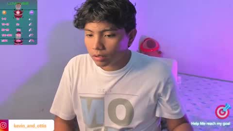 kevin and ottis online show from 25, 12, 2024