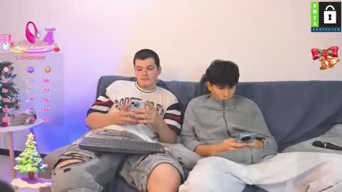 Snapshot of kevinxlvx chatting on 19, 12, 2025 kevin and ottis online show from 19, 12, 2025