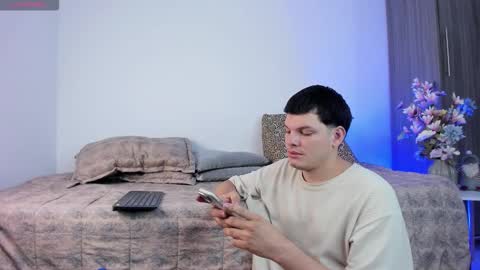 Snapshot of kevinxlvx chatting on 11, 2, 2026 kevin and ottis online show from 11, 2, 2026