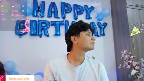 Snapshot of kevinxlvx chatting on 18, 2, 2026 kevin and ottis online show from 18, 2, 2026