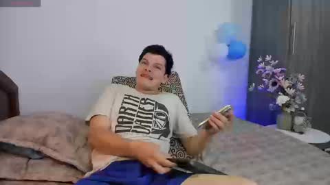 Snapshot of kevinxlvx chatting on 26, 2, 2026 kevin and ottis online show from 26, 2, 2026