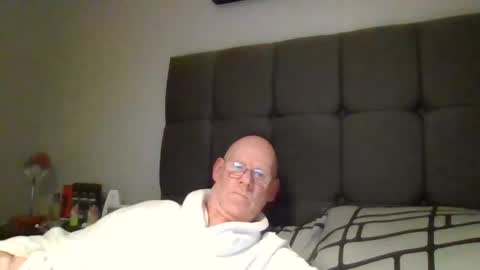 Snapshot of kevlooking4sez chatting on 6, 3, 2025 kevlooking4sez online show from 6, 3, 2025