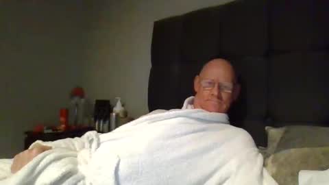 Snapshot of kevlooking4sez chatting on 3, 10, 2025 kevlooking4sez online show from 3, 10, 2025