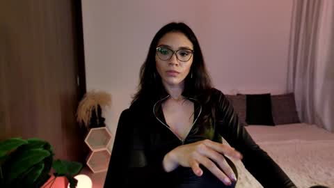 Snapshot of keylamiller1 chatting on 5, 1, 2025 Keyla online show from 5, 1, 2025