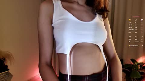 Snapshot of keylamiller1 chatting on 5, 3, 2025 Keyla online show from 5, 3, 2025