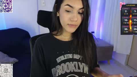 Karelys M. online show from 7, 3, 2025