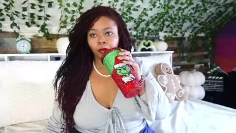 Snapshot of khayaparker chatting on 24, 2, 2025 Khaya online show from 24, 2, 2025