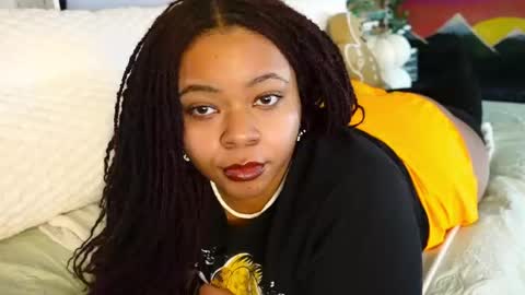 Snapshot of khayaparker chatting on 27, 2, 2025 Khaya online show from 27, 2, 2025