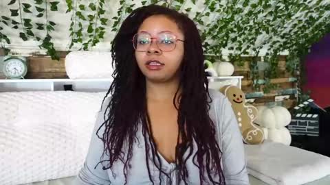 Snapshot of khayaparker chatting on 1, 3, 2025 Khaya online show from 1, 3, 2025