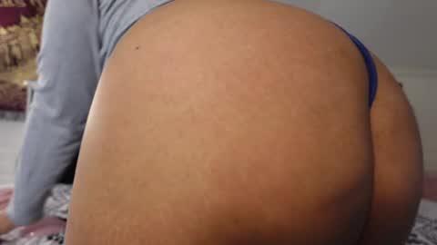 Snapshot of khayaparker chatting on 16, 10, 2025 Khaya online show from 16, 10, 2025