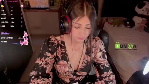 Khi.  online show from 26, 2, 2025