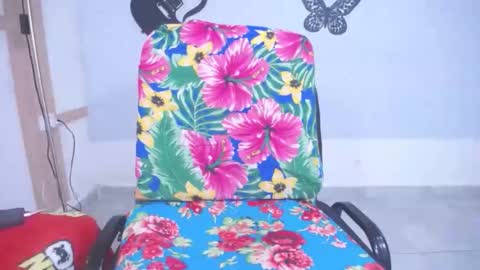 Snapshot of khoraymabitch chatting on 24, 12, 2024 khoraymabitch online show from 24, 12, 2024