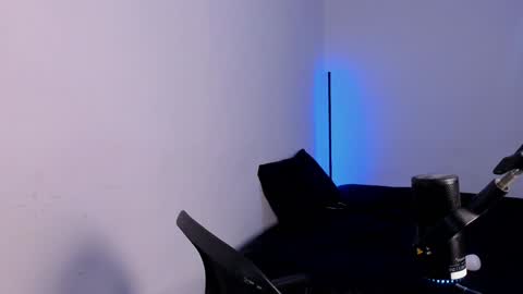 Snapshot of khozler_ chatting on 19, 12, 2024 khozler_ online show from 19, 12, 2024