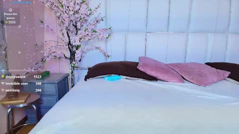 Snapshot of kiana_cream chatting on 17, 2, 2025 N M online show from 17, 2, 2025