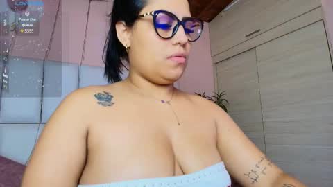 Snapshot of kiana_cream chatting on 19, 2, 2025 N M online show from 19, 2, 2025