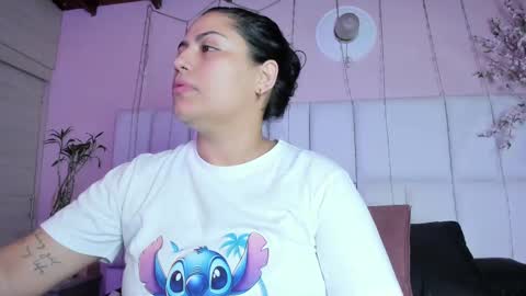 Snapshot of kiana_cream chatting on 24, 9, 2025 N M online show from 24, 9, 2025