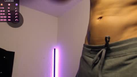 Adrian  Chlloe online show from 29, 11, 2025