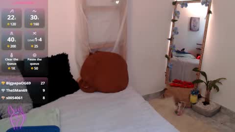 Kiara Bermont online show from 27, 2, 2025