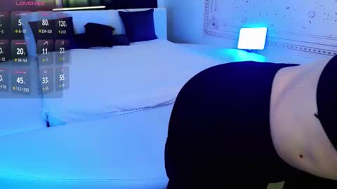 Kira online show from 8, 9, 2025