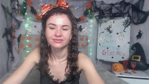 Snapshot of kiaracriegs chatting on 27, 10, 2025 Kara online show from 27, 10, 2025