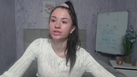 Snapshot of kiaracriegs chatting on 8, 11, 2025 Kara online show from 8, 11, 2025