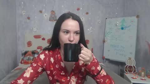 Snapshot of kiaracriegs chatting on 1, 12, 2025 Kara online show from 1, 12, 2025