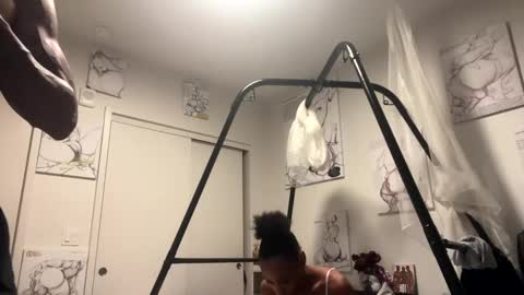 HunneysPlayRoom online show from 23, 12, 2024