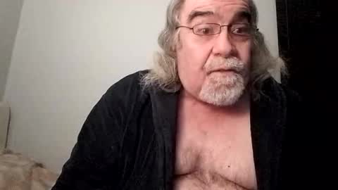 KICKINME online show from 6, 3, 2025