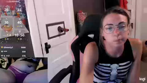 Snapshot of kierbearkisses chatting on 9, 9, 2025 Kiersten online show from 9, 9, 2025