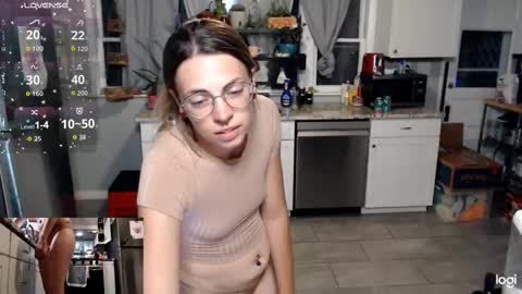 Snapshot of kierbearkisses chatting on 10, 9, 2025 Kiersten online show from 10, 9, 2025