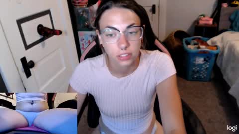 Snapshot of kierbearkisses chatting on 14, 9, 2025 Kiersten online show from 14, 9, 2025