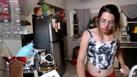 Snapshot of kierbearkisses chatting on 4, 11, 2025 Kiersten online show from 4, 11, 2025