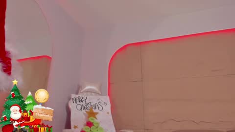 Snapshot of kiimcooper chatting on 22, 12, 2024 KIM COOPER online show from 22, 12, 2024