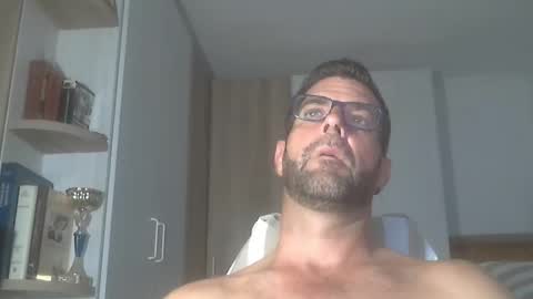 Snapshot of kikehotmachine chatting on 13, 9, 2025 HotMachine online show from 13, 9, 2025