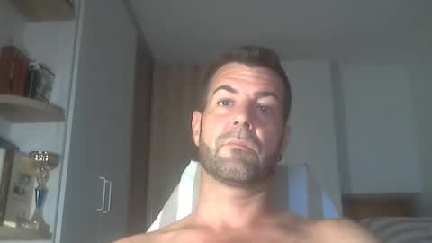 Snapshot of kikehotmachine chatting on 15, 9, 2025 HotMachine online show from 15, 9, 2025