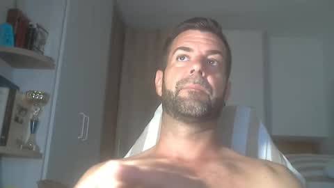 Snapshot of kikehotmachine chatting on 21, 9, 2025 HotMachine online show from 21, 9, 2025