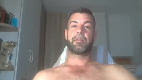 Snapshot of kikehotmachine chatting on 27, 9, 2025 HotMachine online show from 27, 9, 2025