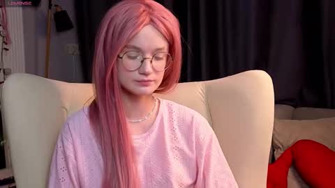 kiki_blue_eyes online show from 15, 1, 2026